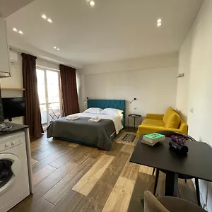 boutique-central-studio-apartments.albaniahotels.org/